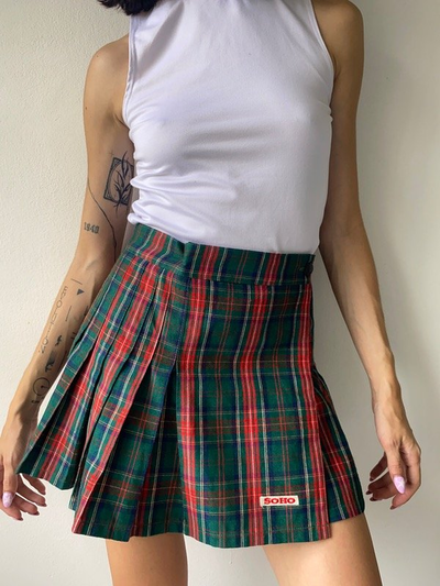 Pollera school