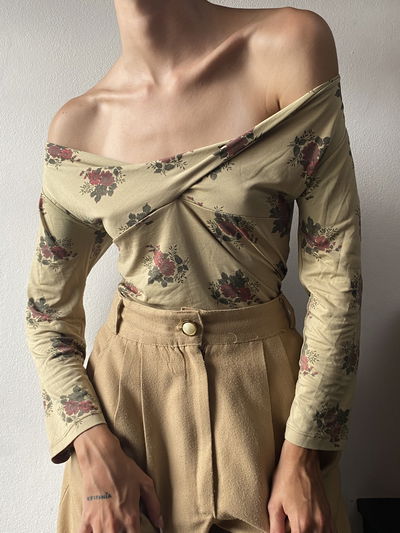 Camiseta rosas