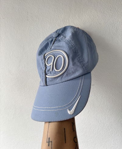 Gorra Nike 90
