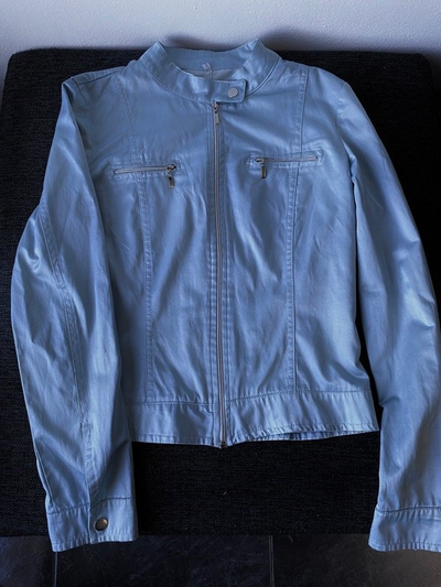 Campera satinada sky