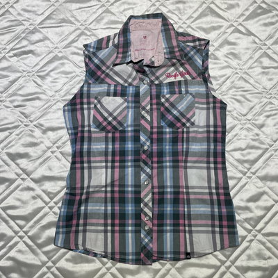 Hannah 00s Shirt