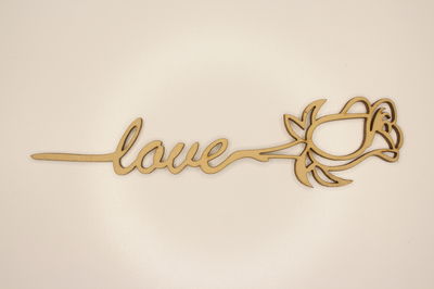 Rosa con Leyenda "Love"