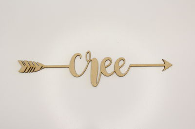 Flecha con Leyenda "Cree"