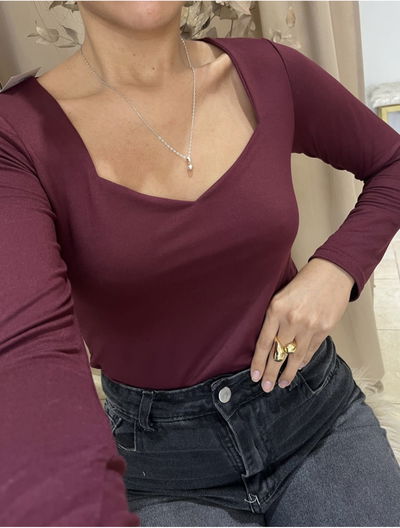 Mangas largas cuello espejo 