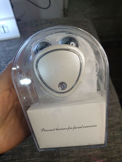 Masajeador facial 