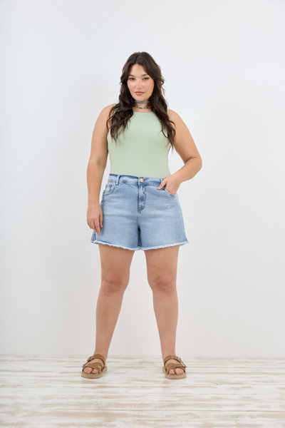 Art 160 Short C Juliana