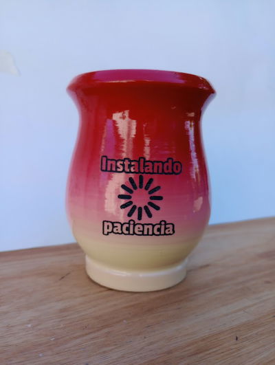 Mate MateArte Frase "instalando Paciencia"- rojo manteca