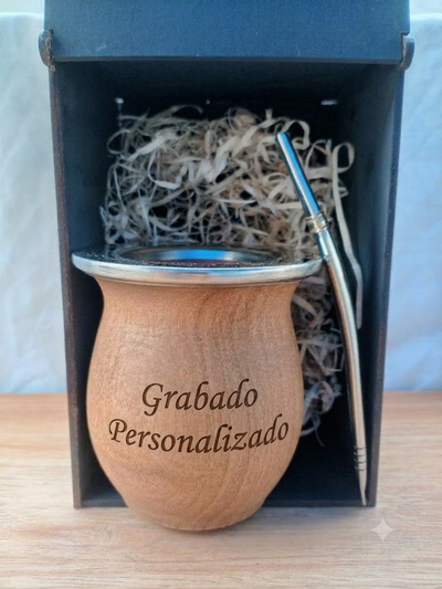 Combo dia del padre - Camionero algarrobo con caja y bombilla