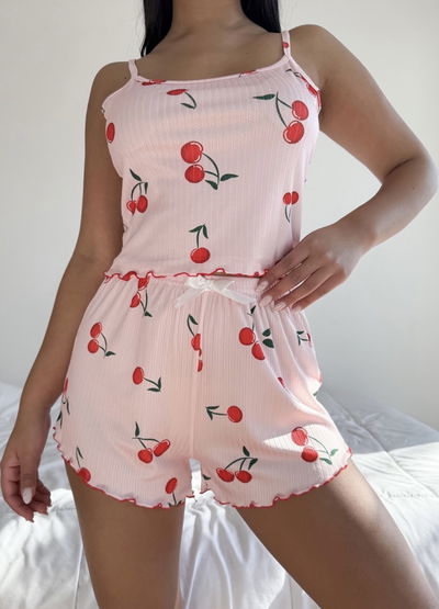 Pijama cerezas