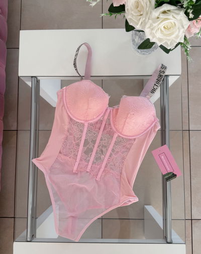 Body victorias secret rosa