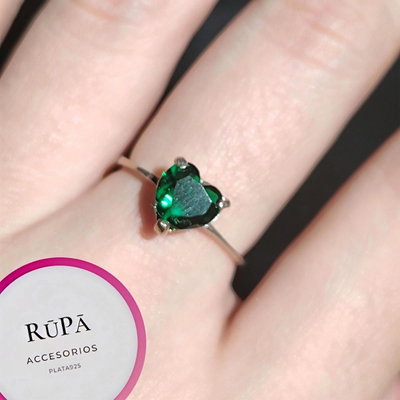 Anillo Corazón Esmeralda 