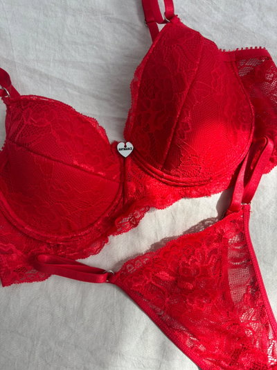 Conjunto con taza Greta Rojo