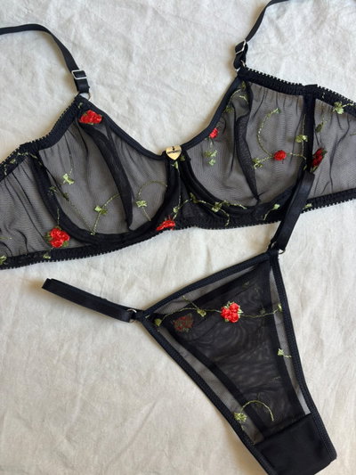 Conjunto con aro MAGA
