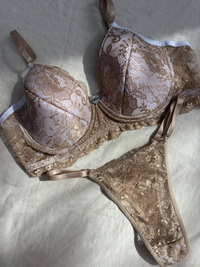 Conjunto con taza Greta Nude