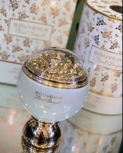 Souvenir Floral Bouquet de Afnan