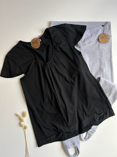 Remera negra básica (embarazada/postparto)