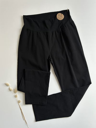 Jeans de vestir negro con faja