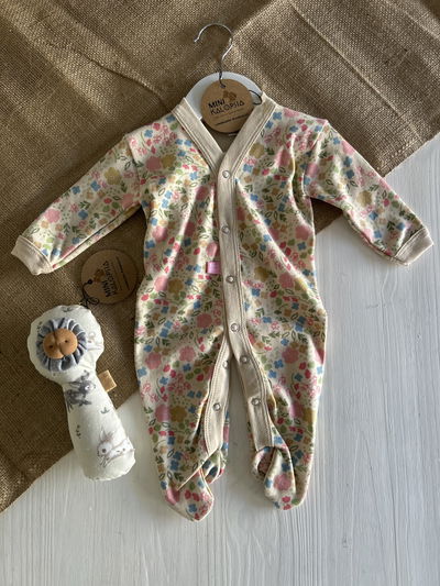 Enterito bb florcitas c/beige