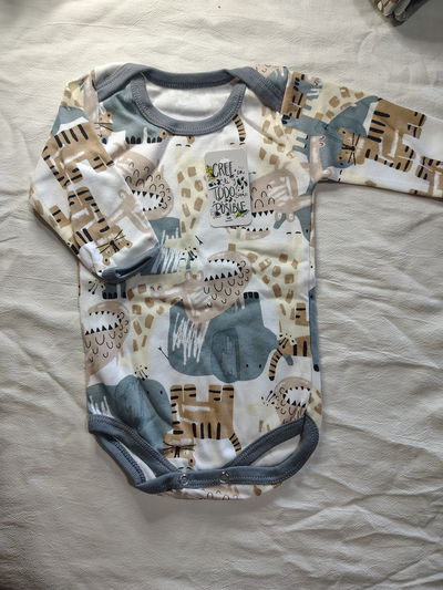 Body estampado “Jungla” – Talle 12-18 meses