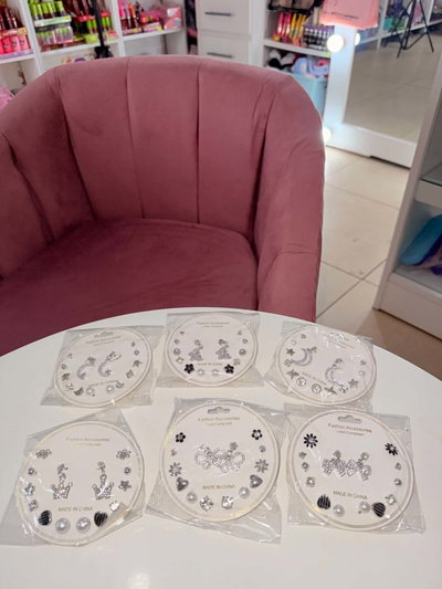 set de 7 aritos plateados