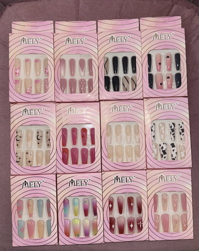 Uñas postizas mely