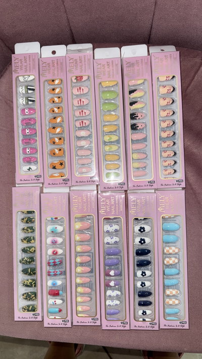 Uñas postizas mely