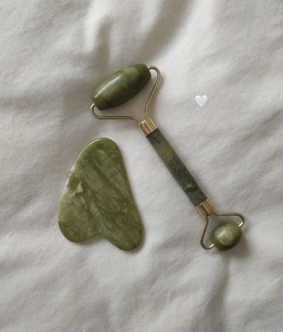 combo gua sha + rodillo de jade 