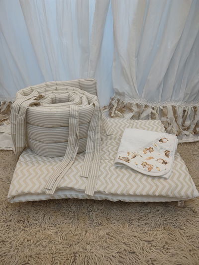 Combo Acolchado + Chichonera + Toallón con Capucha • Cuna Funcional✨