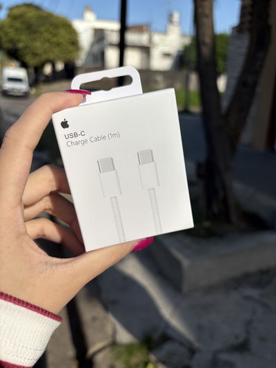 Cable USB - C  (Android/Apple)