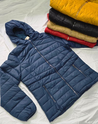 🧥 Campera Impermeable Unisex con Capucha