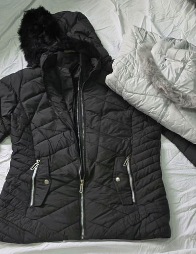 “Campera Impermeable Mujer interior de plush y Capucha Peluche – Súper Abrigada”