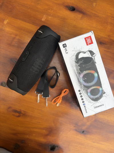 Parlante JBL charge 6