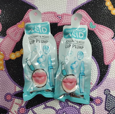 voluminizador de labios "Kiss Beauty" con ácido hialurónico