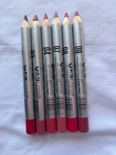 DELINEADOR DE LABIOS 24H - MISS DEMI