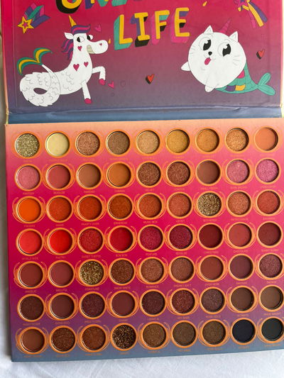 PALETA UNICORN LIFE 63 TONOS - YACHAN BEAUTY