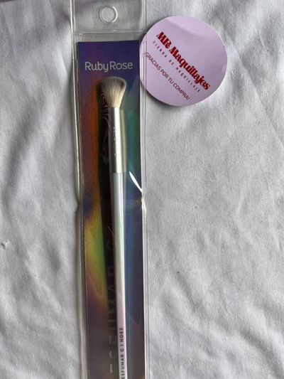 BROCHA PARA ESFUMAR OJOS- RUBY ROSE