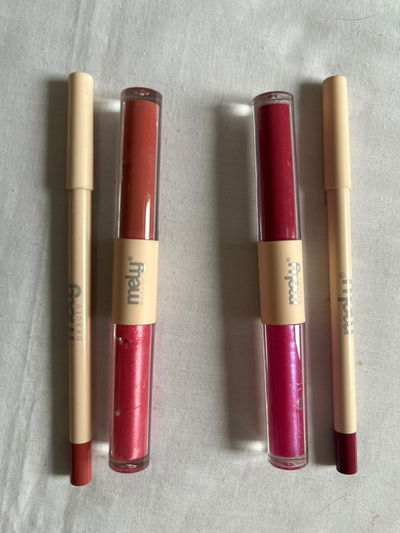 LABIAL, GLOS Y DELINEADOR KIT MELY
