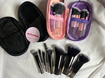 BROCHAS CARTERA CON ESTUCHE