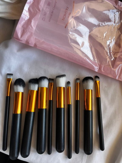 BROCHAS KABUKI REBAJADA