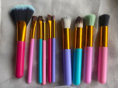 BROCHAS COLORES