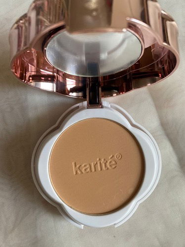 BASE EN CREMA + POLVO COMPACTO MATTE - KARITÉ