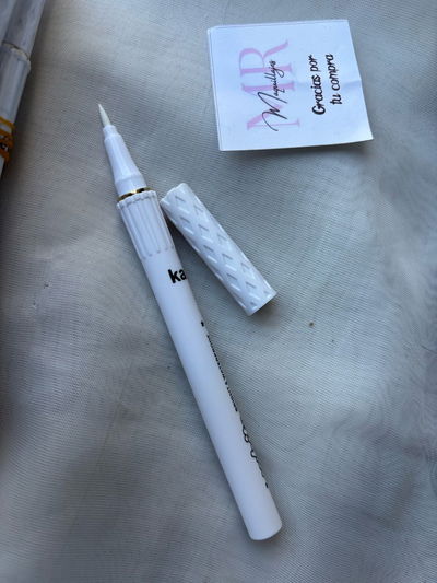 delineador fibra blanco karite