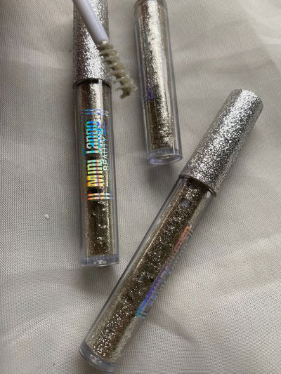 mascara glitter