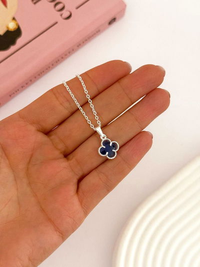 Collar trebol