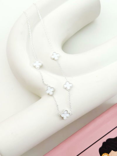Collar treboles