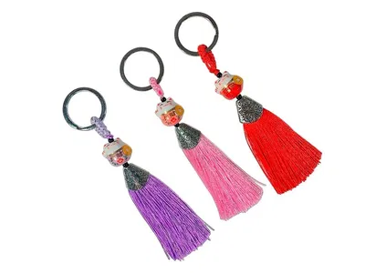 Llavero gato de la fortuna con fleco