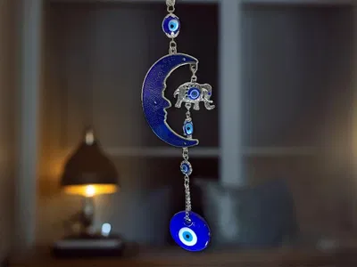 Colgante luna azul con elefante