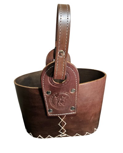 CANASTA OVALADA CHOCOLATE 100% CUERO VACUNO CON DIVISIÓN.