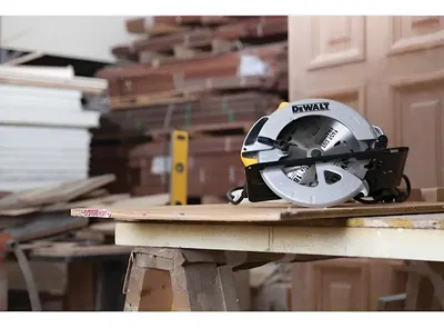 Sierra Circular De 7-1/4 1.400w 