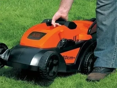 Cortadora de pasto 1000 W